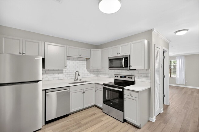 Building Photo - 6279 Lucille Dr