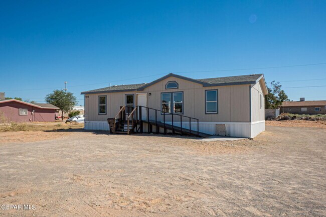 Foto del edificio - 3656 Yanagisako Ave