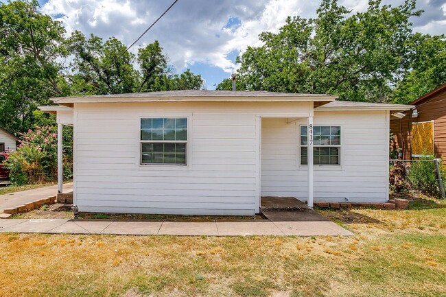 Amazing 2 Bed- 1 Bath Home in West Fort Wo... - Amazing 2 Bed- 1 Bath Home in West Fort Wo...