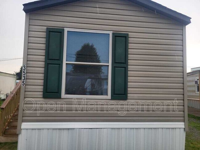 Foto del edificio - 3510 Bluegrass Park Dr