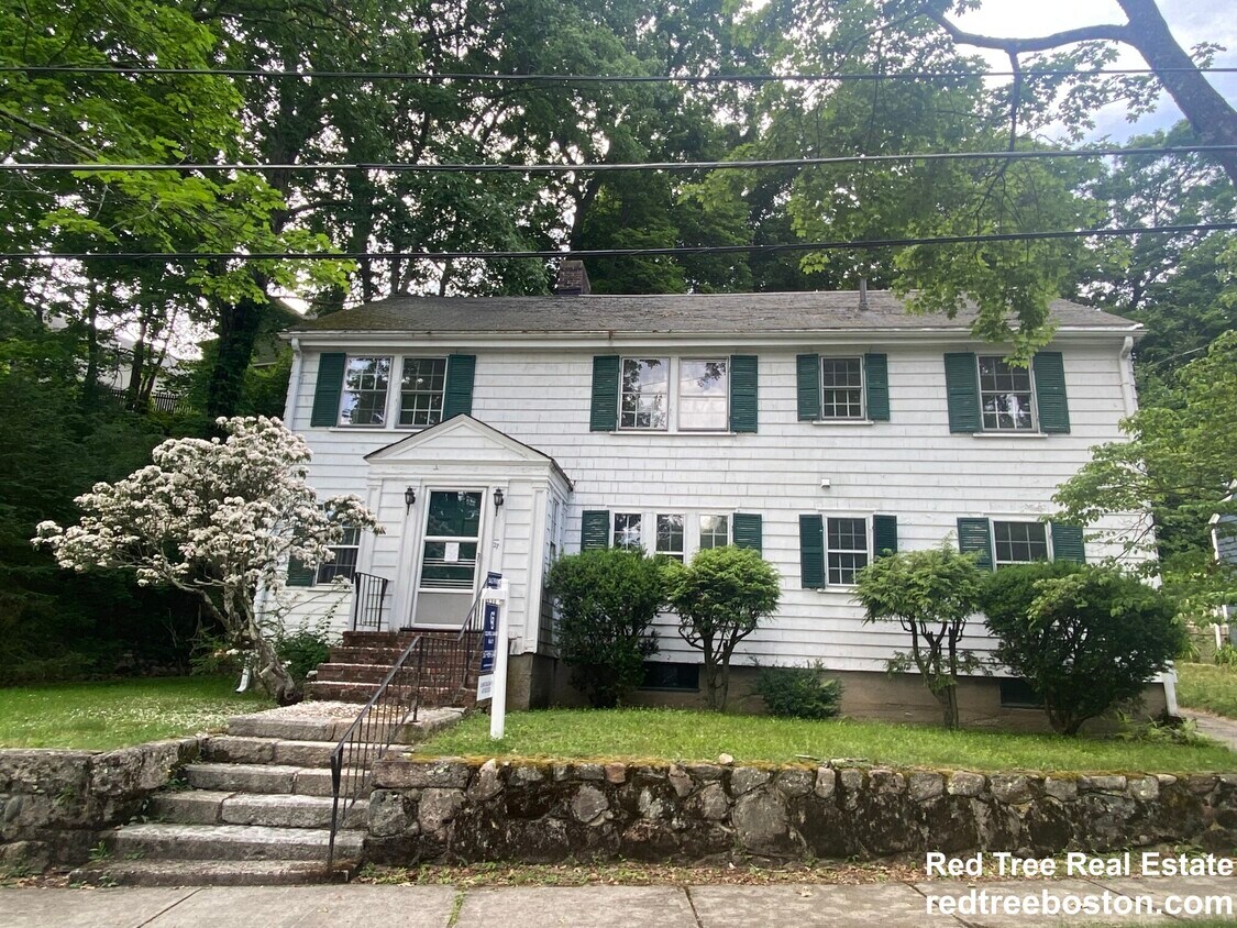 27 Oakwood Rd Unit 2, Auburndale, MA 02466 Apartments 27 Oakwood Rd