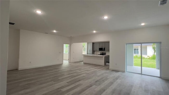 Building Photo - 16457 SW 27th Ave
