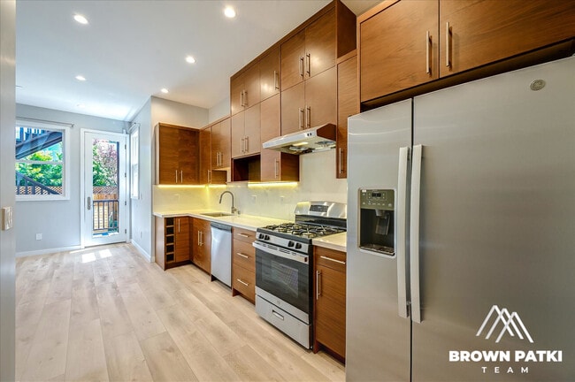 Building Photo - 4143 24th St