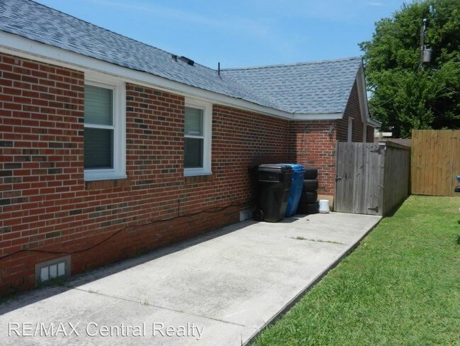Building Photo - 4532 Lookout Rd