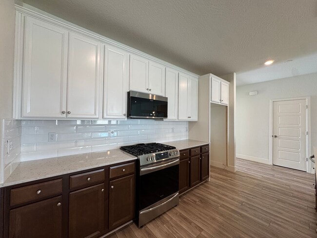 Foto del edificio - 601 Wishon Ave W