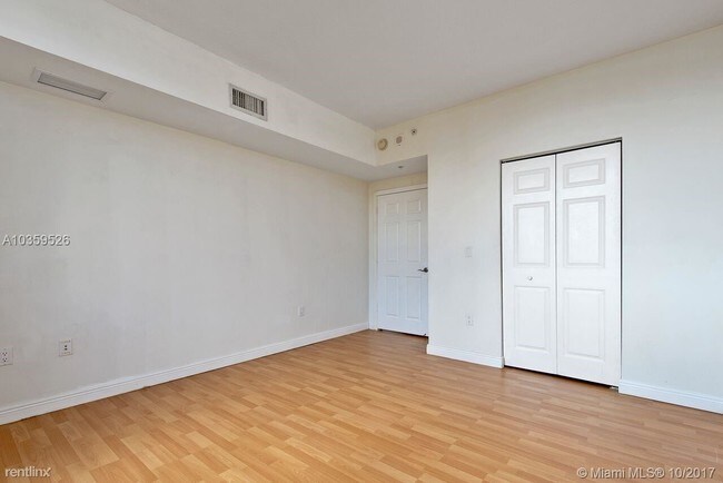 Building Photo - 888 S Douglas Rd