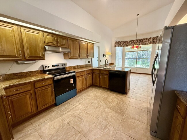 Building Photo - 124 Estates Cir