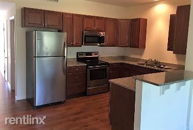 Primary Photo - 202 Brownstone Ct