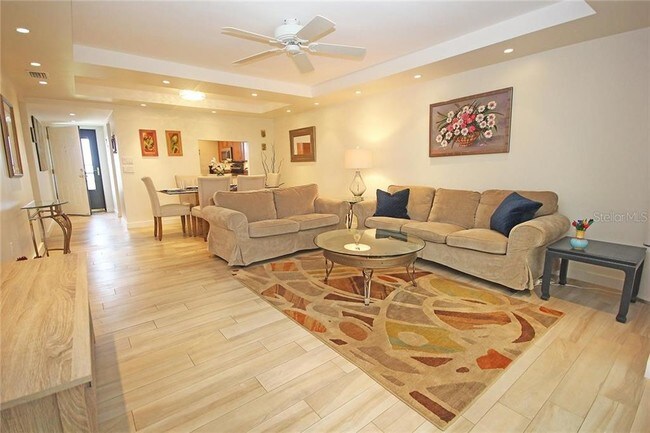 Foto del edificio - 9397 Midnight Pass Rd