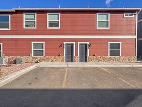 Building Photo - 4668 Ports Down Ln