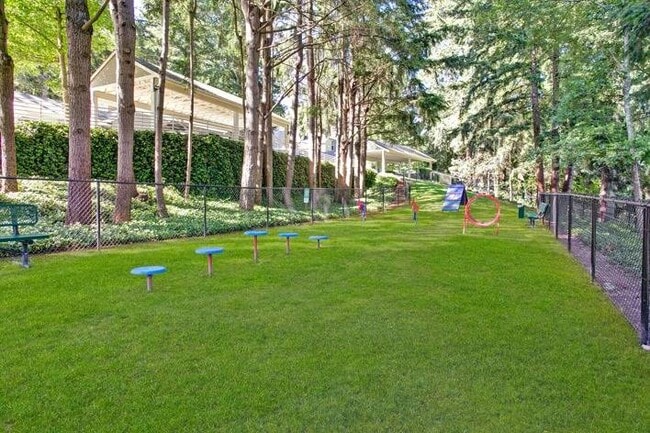 Building Photo - z-032526-The Heights at Bear Creek Apartments