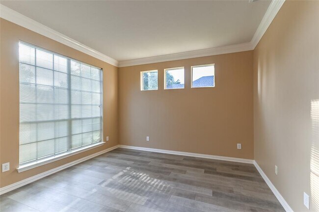 Foto del edificio - 3313 Pebble Beach Ln