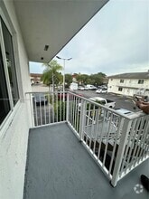 Building Photo - 2300 W 66th Pl