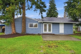 Building Photo - 11851 SE 170th Pl