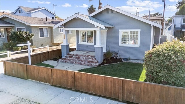 Building Photo - 765 Loma Ave