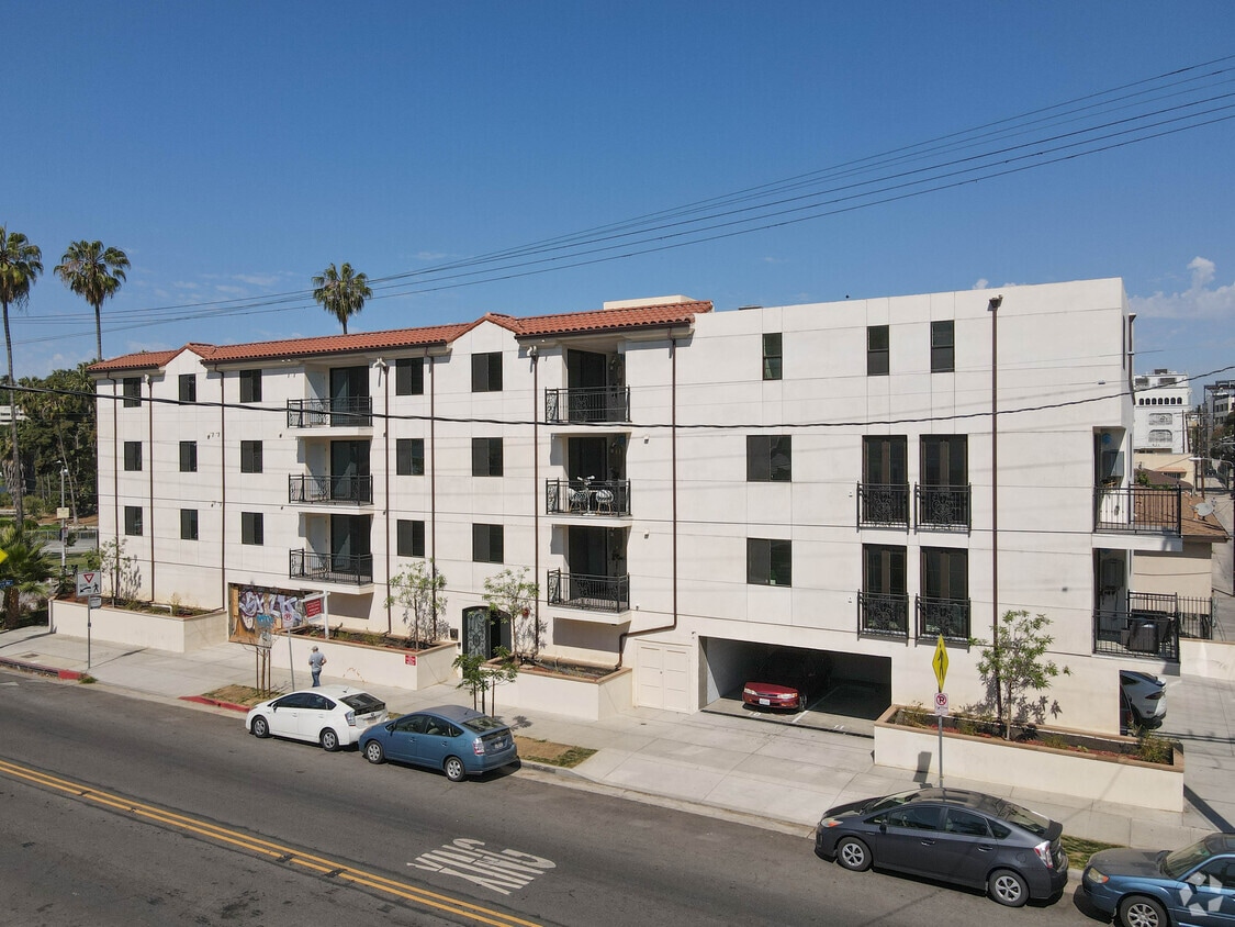 Alternate - 1111 Echo Park Ave