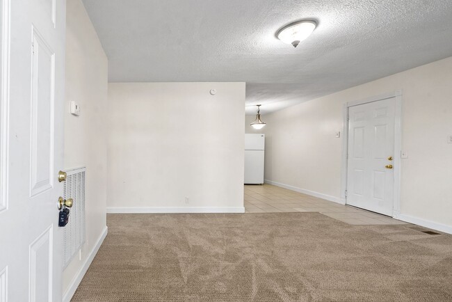 Building Photo - 1509 Nichols Dr