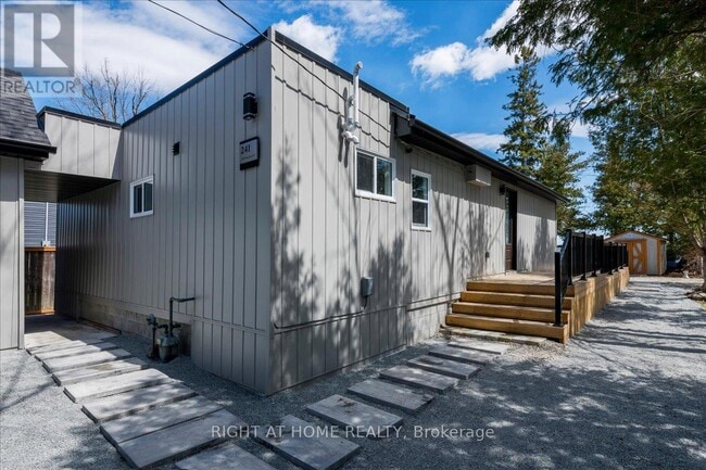 Building Photo - 241 Rockaway Beach Pl