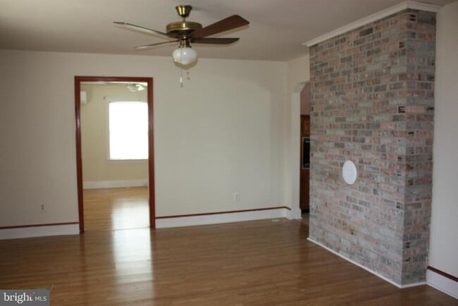 Building Photo - 48828 Trapp Rd