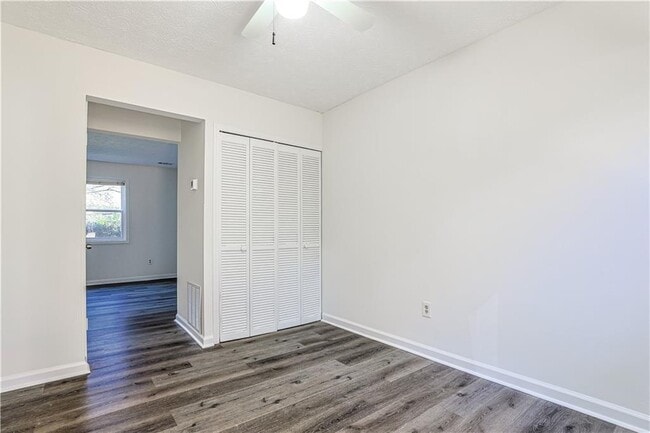 Building Photo - 732 S Candler St