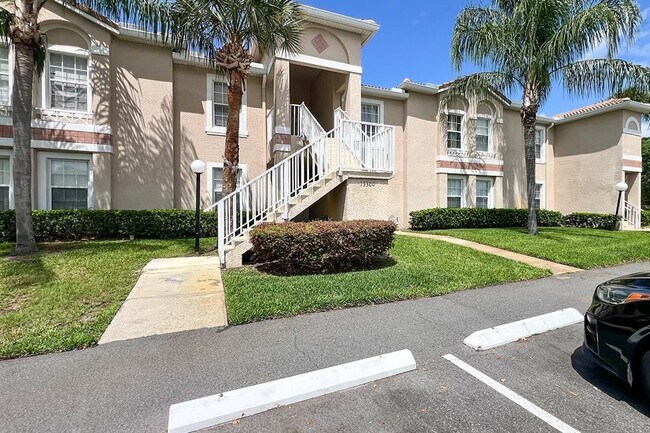 Foto del edificio - 13300 Fairway Glen Dr