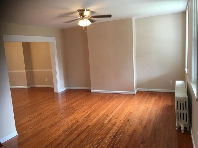 Foto del edificio - 2337 Sherbrook St