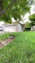 Building Photo - 1818 Arlington Dr