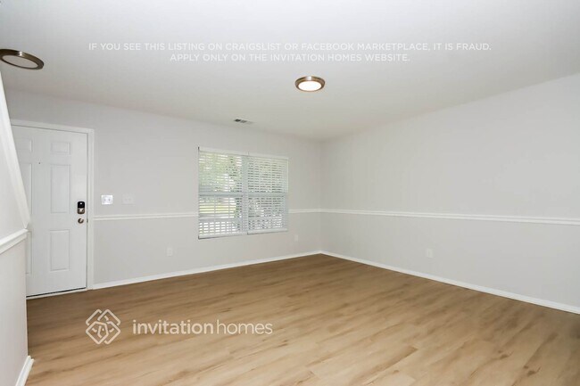 Building Photo - 849 Willow Creek Dr