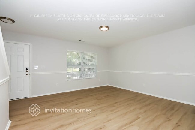 Foto del edificio - 849 Willow Creek Dr