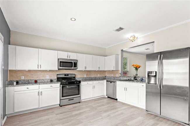 Building Photo - 3412 Glenmore Meadow Dr