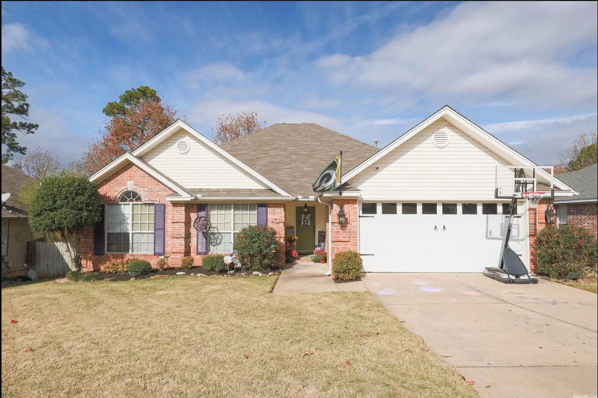 41 W Point Dr, Maumelle, AR 72113 House Rental in Maumelle, AR