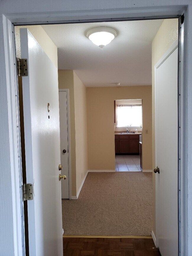 Foto del edificio - 1236 Clinton St