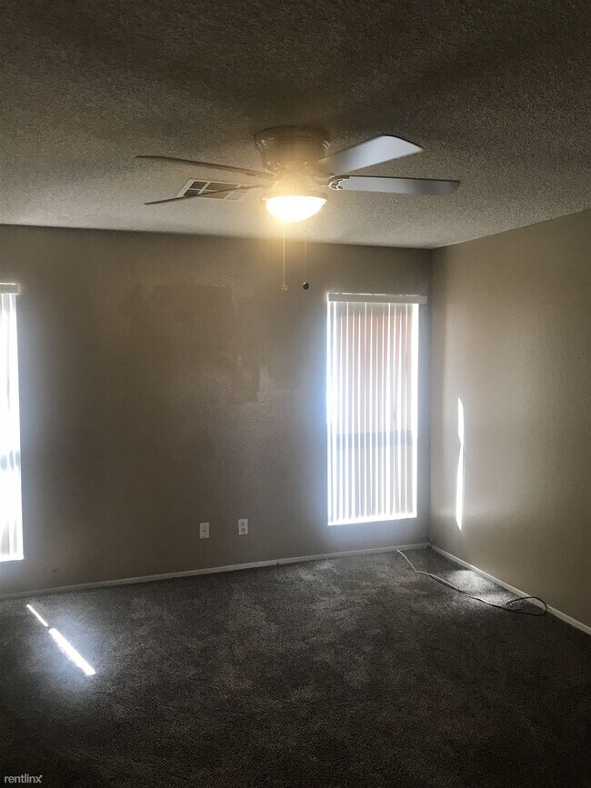 Foto del edificio - 3 br, 2.5 bath House - 2821 Autumn Haze Lane