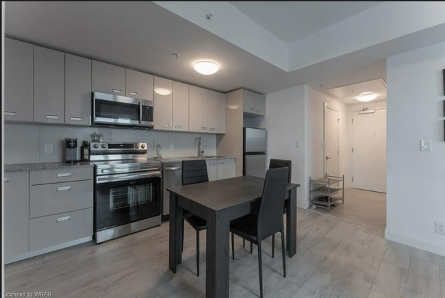 Cuisine Salle à manger - 652 Princess St