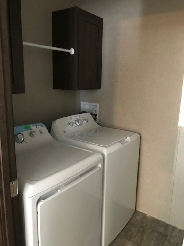 Foto del edificio - 95 Kings Dr SW