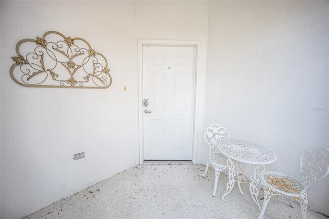 Foto del edificio - 5168 Harbour Dr