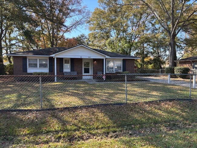 Building Photo - 4411 Donwood Dr