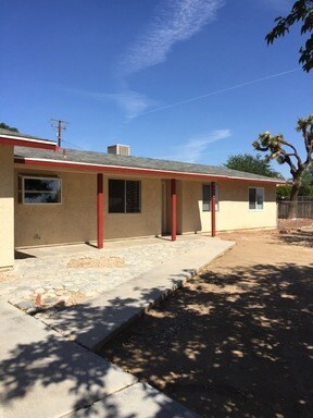 Building Photo - 10814 Redlands Ave