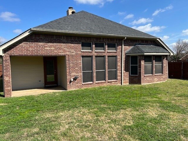 Building Photo - 201 Willow St