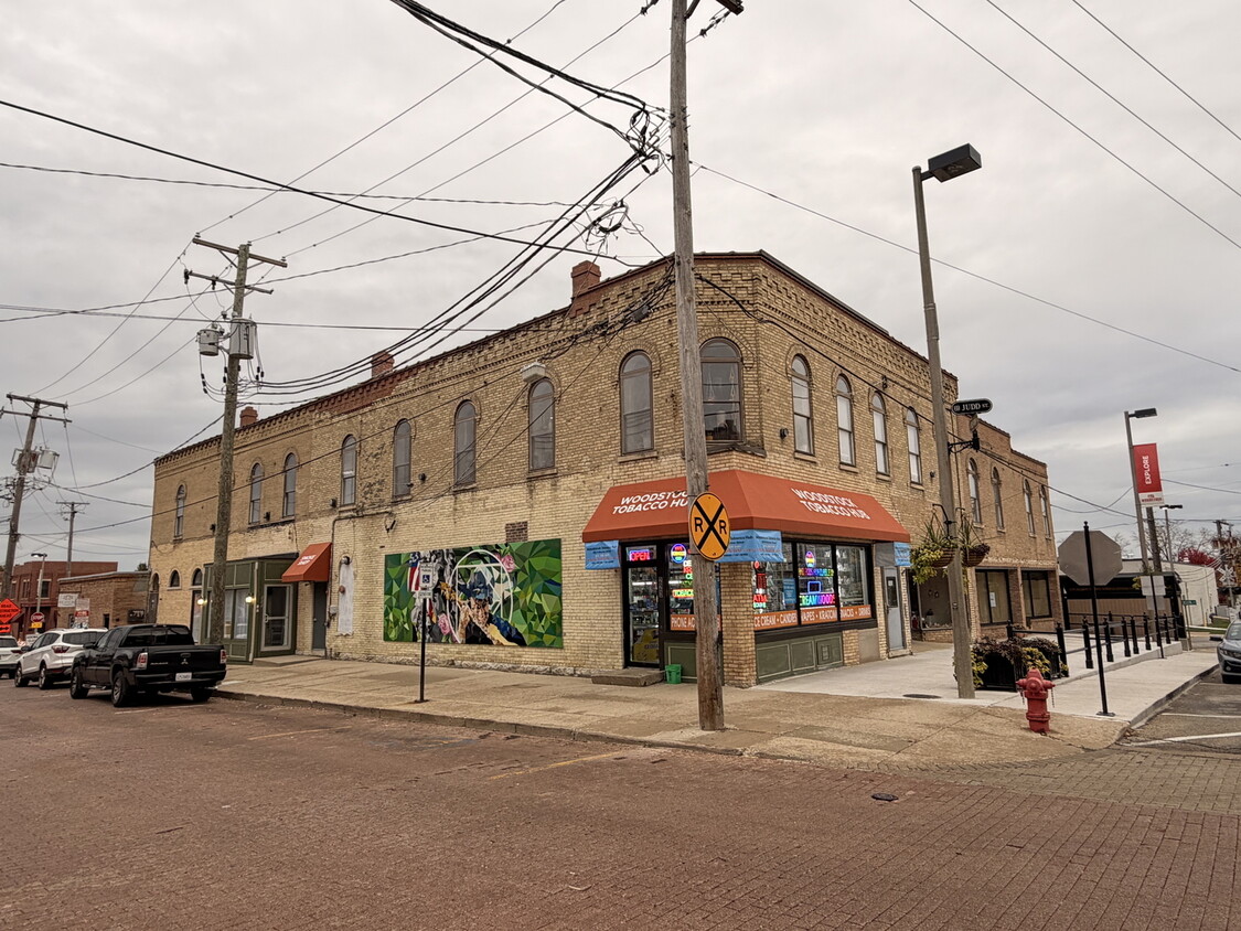 Foto principal - 226 N Benton St