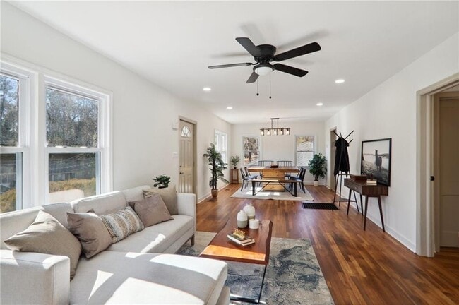 Building Photo - 1687 Porter Dr NW