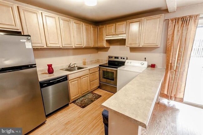 Building Photo - 16616 Geddy Ct