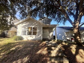 Building Photo - 1064 Park Central Cir