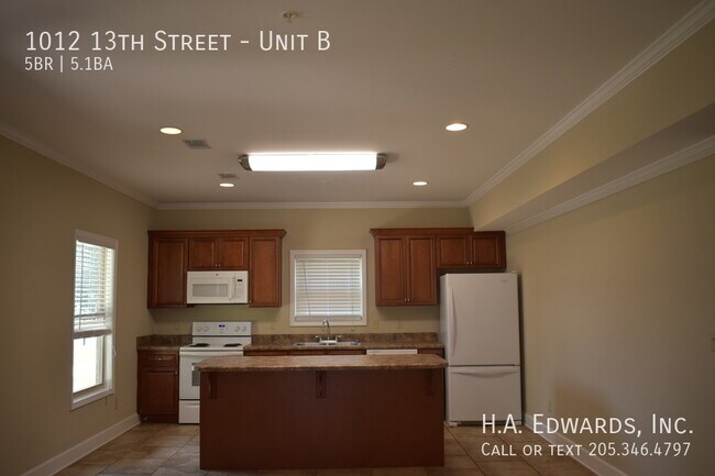 Foto del edificio - 1012 13th St