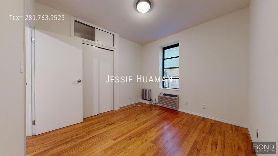 Foto del edificio - 240 Waverly Pl