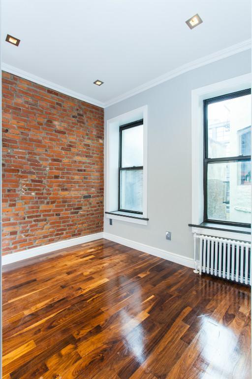 Building Photo - 232 Elizabeth St