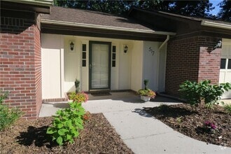 Building Photo - 517 Norman Ln