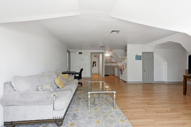 Building Photo - 202 N 17th St