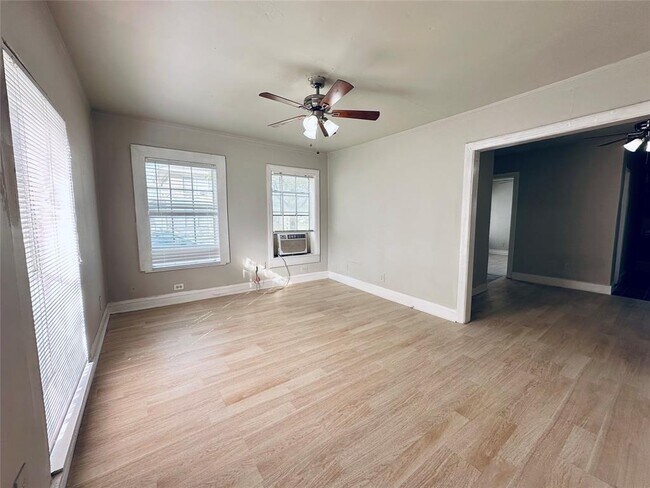 Foto del edificio - 1 Sidney St