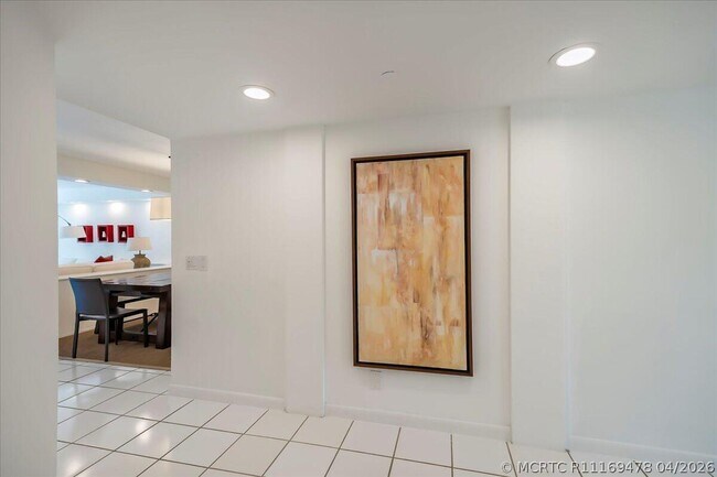 Foto del edificio - 4201 N Ocean Blvd
